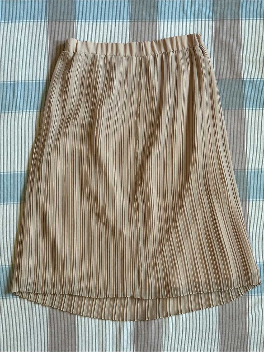 Zara Basics Beige Pleated Midi Skirt Classy Old Money Aesthetic- Medium